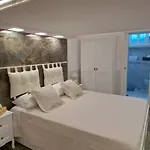 Casa San Felice Affittacamere 4*